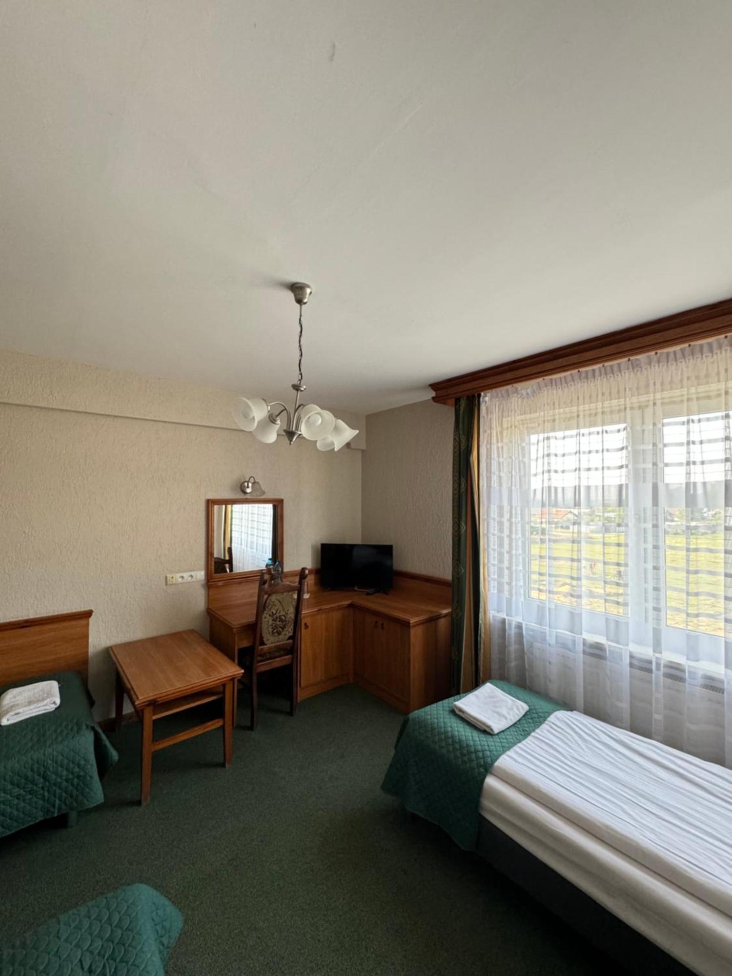 Hotel Victoria Łubowo Exteriér fotografie