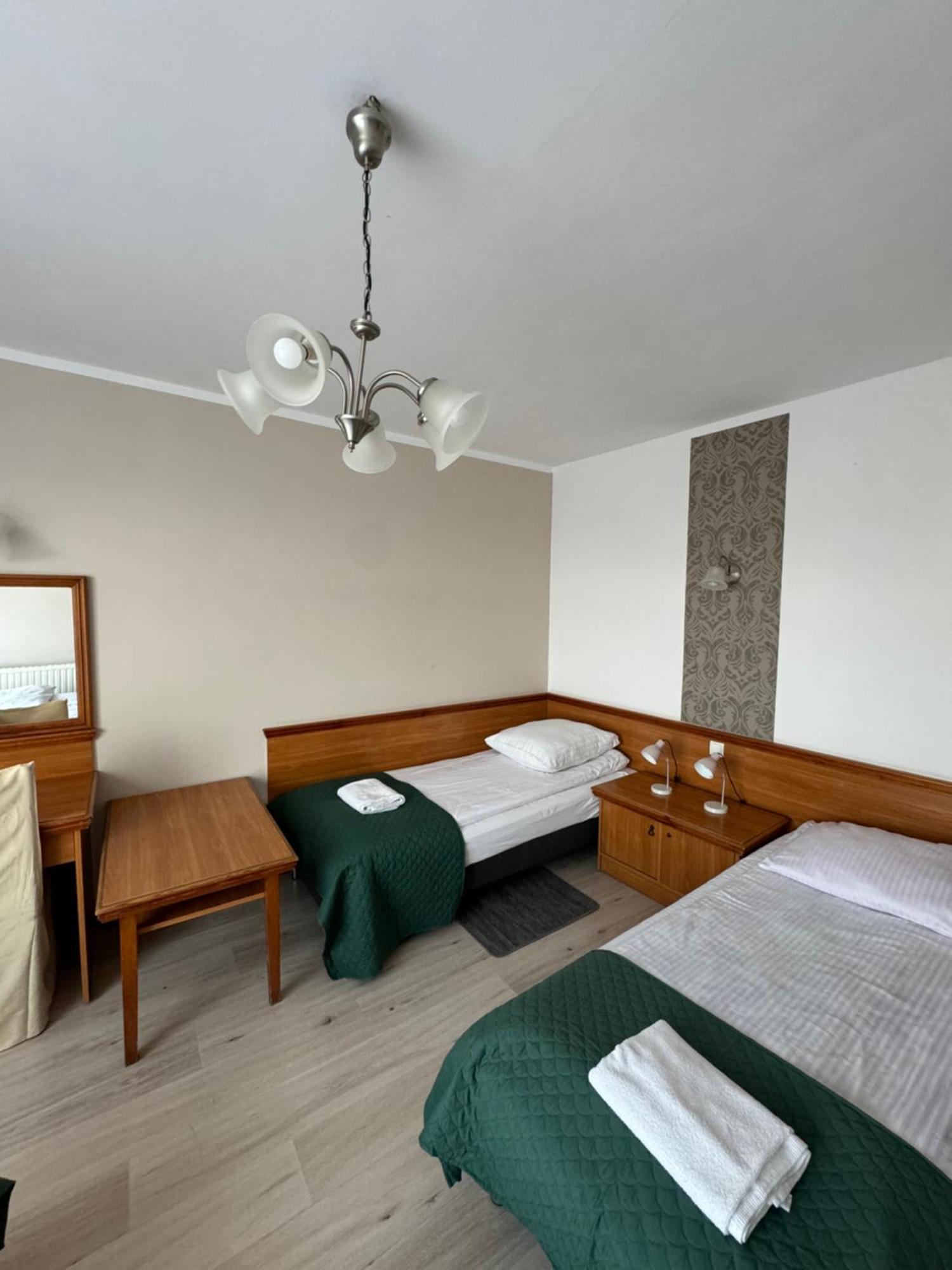 Hotel Victoria Łubowo Exteriér fotografie